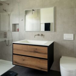 Enz Alexander, Sachseln, Badmöbel